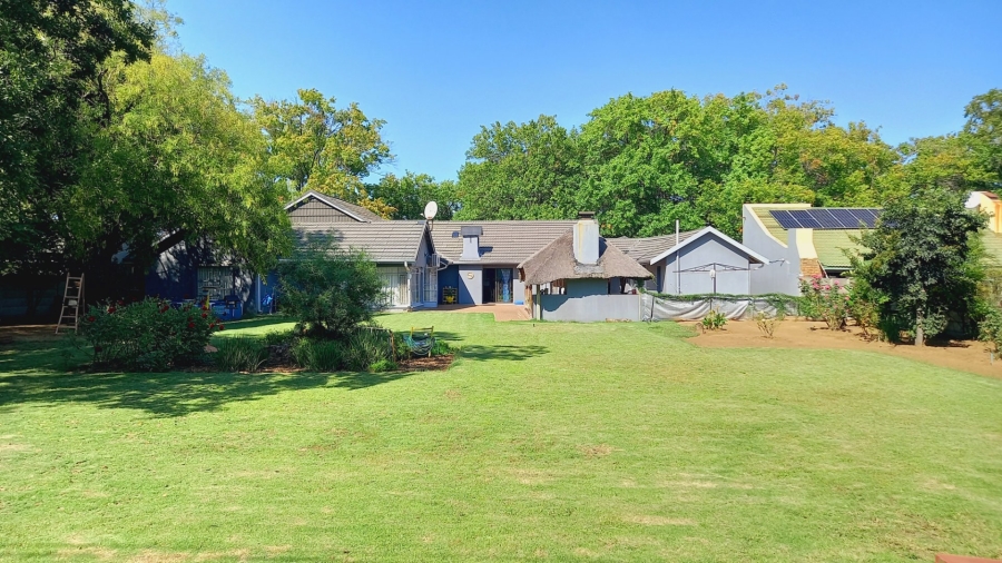 5 Bedroom Property for Sale in Sasolburg Ext 4 Free State